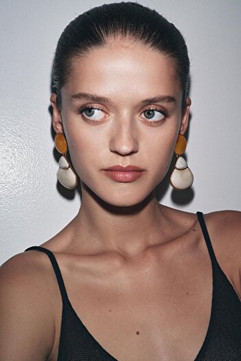 My Joyas Design Zr Model Cream Bone Acrylic Earrings