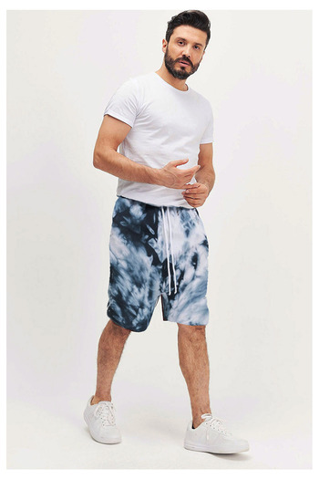 wingetstar White Blue Tie Dye Printed Classic Cotton Shorts