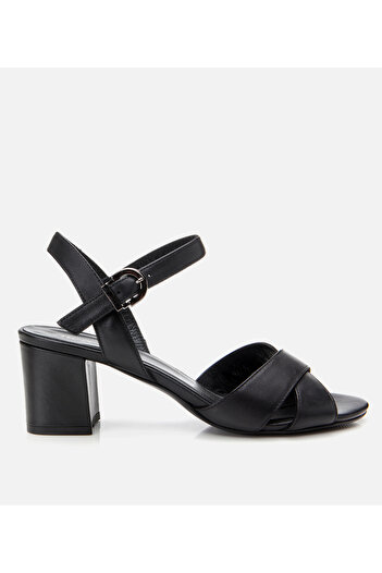 Hotiç Women's Leather Black Belted Thick Heeled Sandals