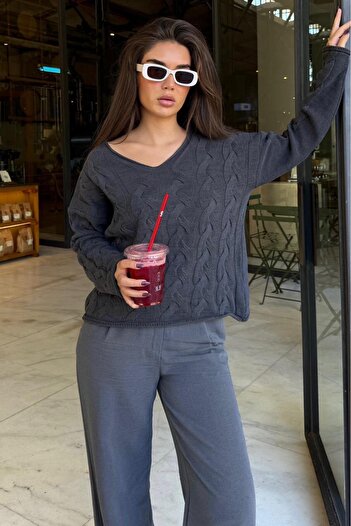 Madmext Anthracite V-Neck Knitted Pattern Oversize Women's Sweater Mg2519