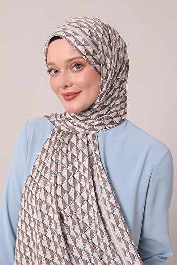 Levidor Milky Coffee Triangle Pattern Club Shawl