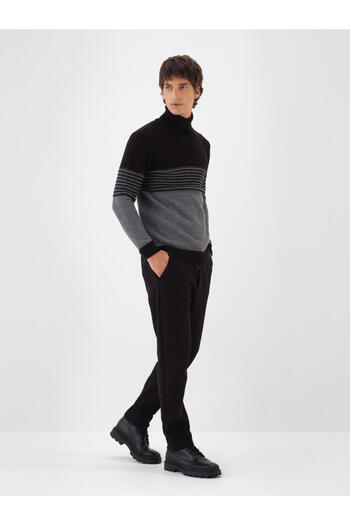 Xint Erkek Siyah Pamuk Dokulu Regular Fit Jogger Pantolon