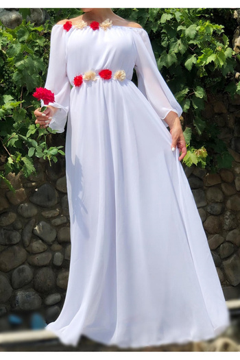 Ie Traditionala Elegant Anduta Dress