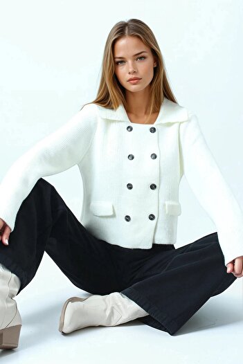 VAGGON Women's Ecru Buttoned Pocket Detailed Knitwear Cardigan Vs01062