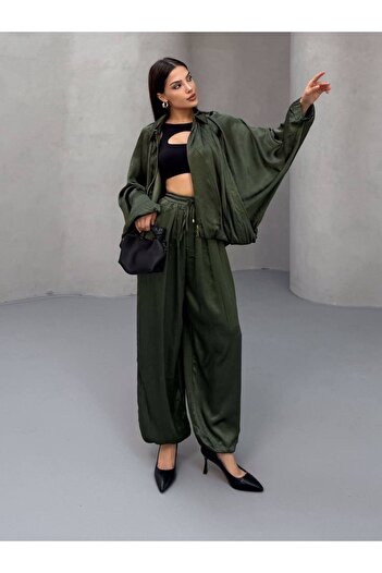 MY DEPO Crinkled Satin Oversize Set – Zippered Blouse & Flared Leg Pants