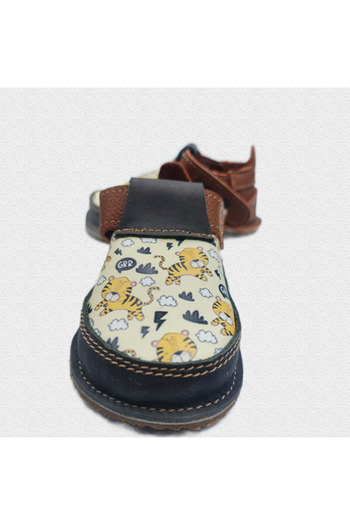 Cuddle Shoes Vivid Tigers
