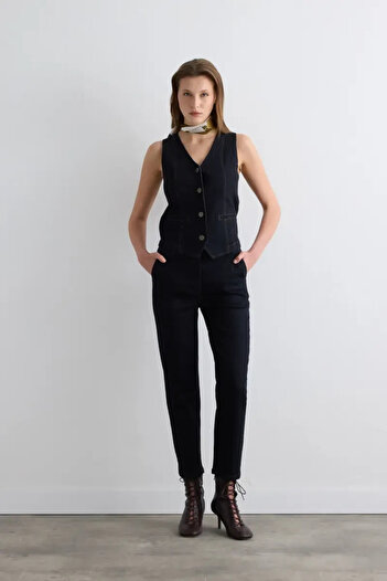 Gusto Denim Mom Pants - Navy Blue