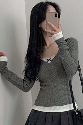 Karakedi Mini Bow Lace Neck Detail Attached Inner Bodysuit Y2K Long-Sleeved Blouse