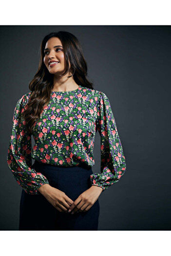Zigzag Floral Shirred Cuff Top