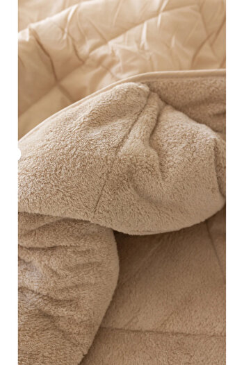 İzgi Concept Double Wellsoft Plush Quilt |   100% Original Silicone Filler |   Ultra Full |   Double-Sided