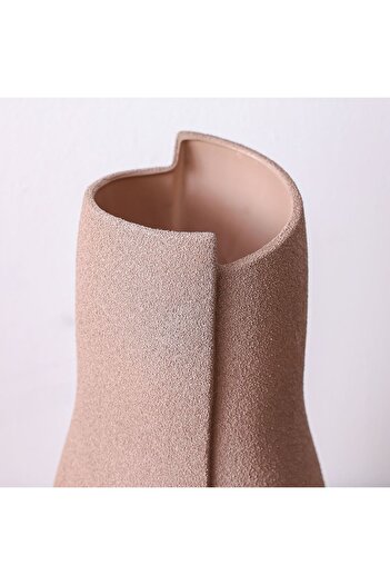 Danube Home Lexie Caramel Abstract Vase Rust – Modern Minimalist Flower Vase for Elegant Décor