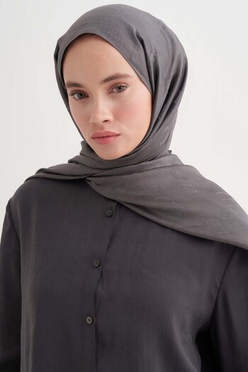 carell Monogram Pattern Liora Cotton Shawl Anthracite