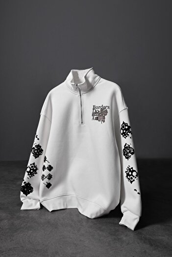 Slatra Men's White Affect Flock Print Half Zipper Oversize Sweatshirt