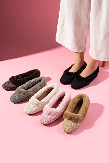 FUGA MODA Haley Black Plush Detailed Gray Fabric Home Slippers