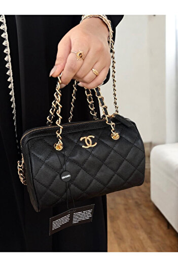 GENERAL High quality shoulder bag with accessories