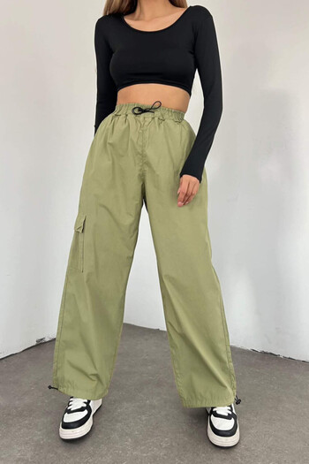FashionForYou Force One women's pants, cargo cut, oversized, at the waist and at the bottom of the leg, Vernil, 32