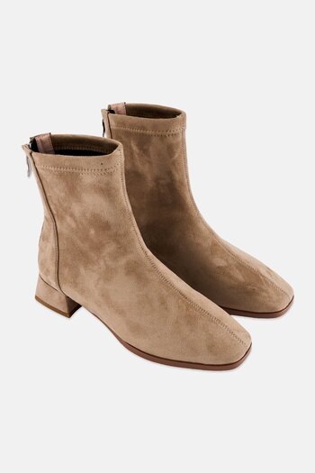 Steve Madden Women Ention Suede Ankle Boots, Light Tan
