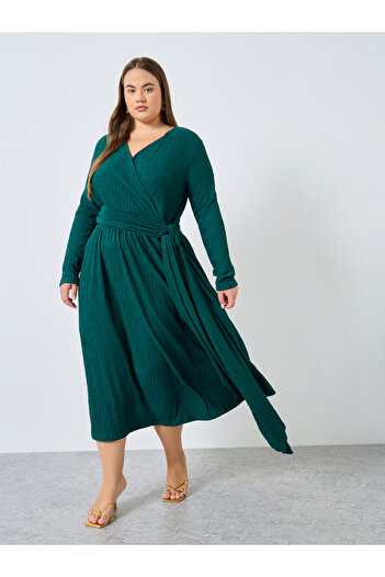 Styli Plus Size Textured Wrap Midi Dress