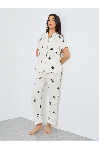Take Two By Styli Pack of 3 - Bow Print Cotton Shirt, Shorts and Pyjama