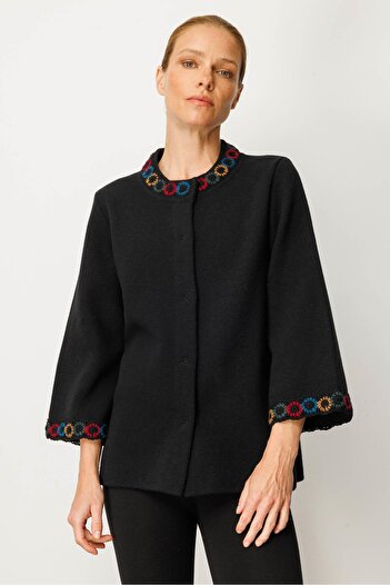 Desen Triko Women's Crochet Collar and Sleeve Short Wool Coat Black