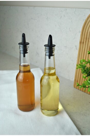 Qualitev 2 Pieces 250 ml Glass Oil Dispenser Vinegar Dispenser Sauce Bottle with Silicone Stopper Olive Oil Liquid Oil Dispenser Bottle