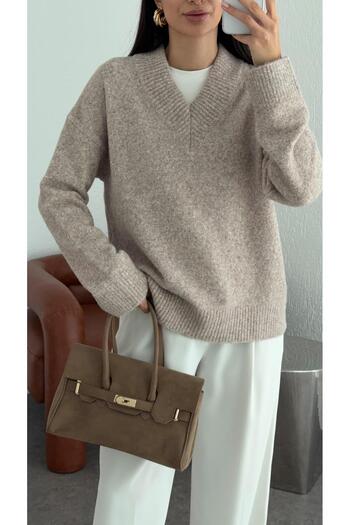 HAZELANNA V-Neck Cream Wool Effect Sweater