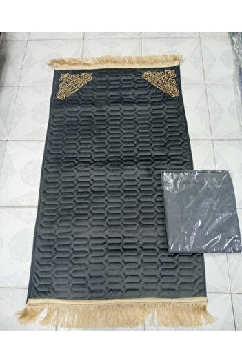 Gerenic Rose open unstitched prayer rug with cover
