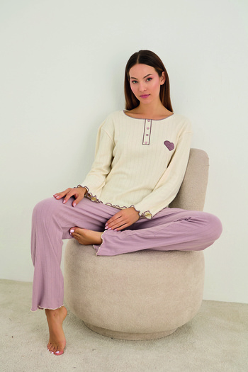 Siyah İnci Dried Rose Heart Embroidery Knitted Interlock Pajama Set25226009