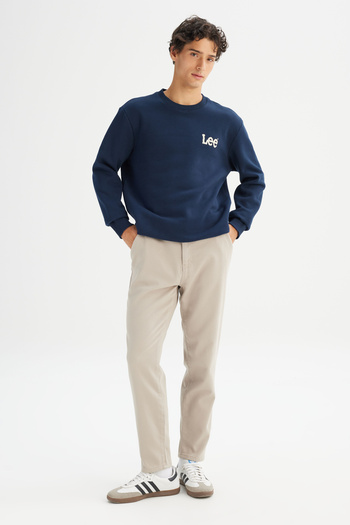Lee Regular Fit Normal Cut Crew Neck Navy Blue Minimal Logo Sweatshirt with Fleece Inside