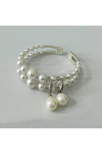 FashionForYou Precious Pearls accessory set with earrings and bracelet, handcrafted pearls, in gift box, White