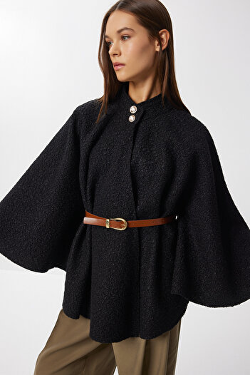 Lovelyİstanbul Belted Buttoned Boucle Poncho Lmw0030 Black