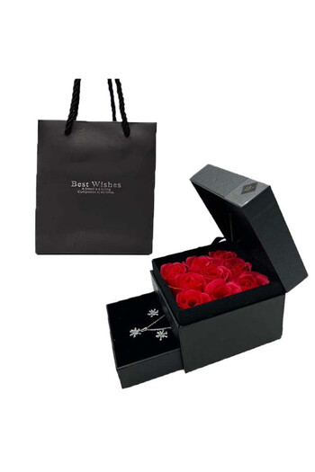 velve Wenderfull drawer box, new soap roses, accessories set, earrings and pendant necklace, Black