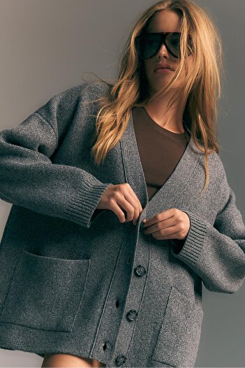 Stradivarius Regular fit knit cardigan with buttons