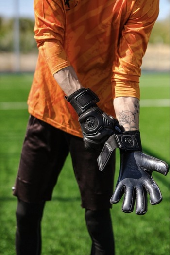 KXSPOR Kx'Strong' Professional Goalkeeper Gloves