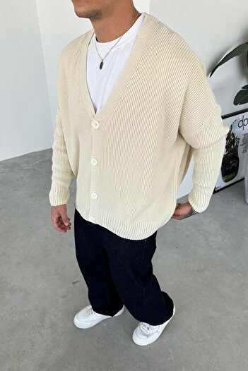 HAFKAGİYİM Cream Buttoned V-Neck Relaxed Knitwear Cardigan