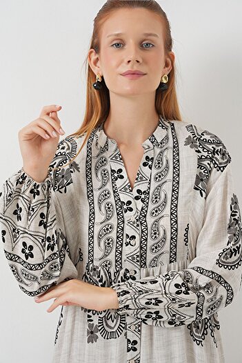 Hiccup Bdart Buttoned V-Neck Floral Print Maxi Dress