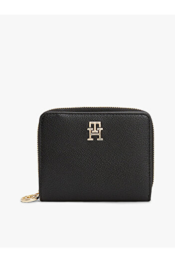 Tommy Hilfiger Women's Th Distinct Medium Wallet
