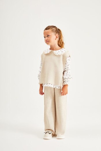 noliva bebek ve çocuk Stylish Girls' Set – Knit Vest Pants and Floral Pattern Shirt