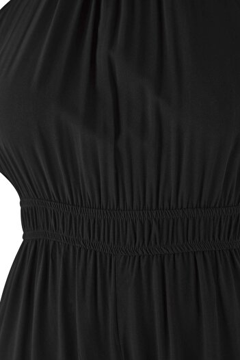 Trendyol Curve Black Halter Neck Plus Size Jumpsuit Tbbss25Bg00018