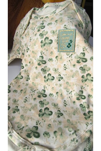 Miniworld Erkek-Kız Bebek Omuz Genişletmeli Çıtçıtlı Body Pijama Bere Takımı, %100 Pamuk , Modern Tasarım