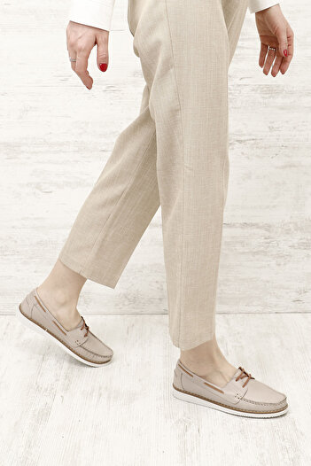 GÖNDERİ(R) Women / Girls Beige Lace-Up Genuine Leather Comfort Shoes