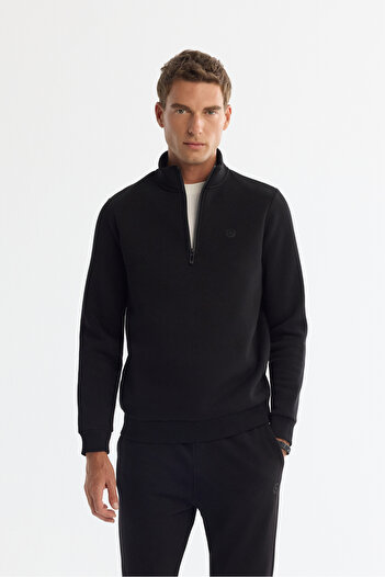 Avva Men's Black Stand Collar Zippered Raised 3 Thread Sweatshirt E 001020