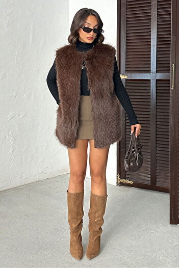 SUN STYLE Fur Vest with Collar Hooks and Double Pockets - Light Brown