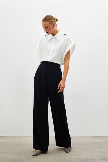 Sateen Pleat Detailed Loose Trousers - Black