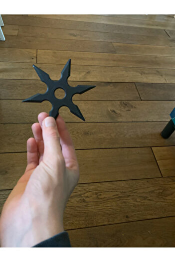 PUREYSMA Shuriken Toy Throwing Star (3 Pieces) – Pointed and Piercing Collectible Product (Black Color)