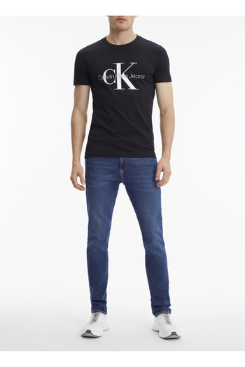 Calvin Klein Jeans Schwarzes Herren-T-Shirt mit Rundhalsausschnitt und geradem Schnitt J30J320935-BEH CORE MONOGRAM