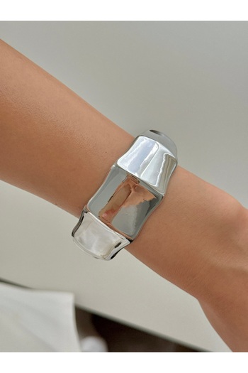 YOUES JEWELRY Women's Thick Handcuff Bracelet Acrylic Handcuff Bracelet
