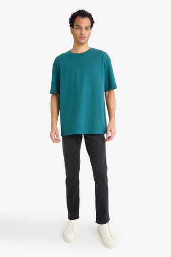 DeFacto Oversize Wide Fit Crew Neck Short Sleeve T-Shirt G1702Ax25Au