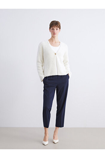 LC Waikiki Lcwaikiki Classicekru V-Neck Women's Plush Knitwear Cardigan