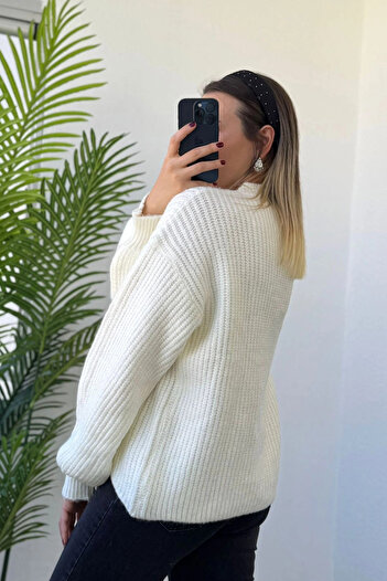 Kubos Moda Balloon Sleeve Pearl Embroidered Ecru Women's Knitwear Sweater